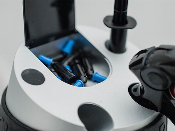 Load image into Gallery viewer, Bioclear HeatSync Composite Warmer Compules Close-up